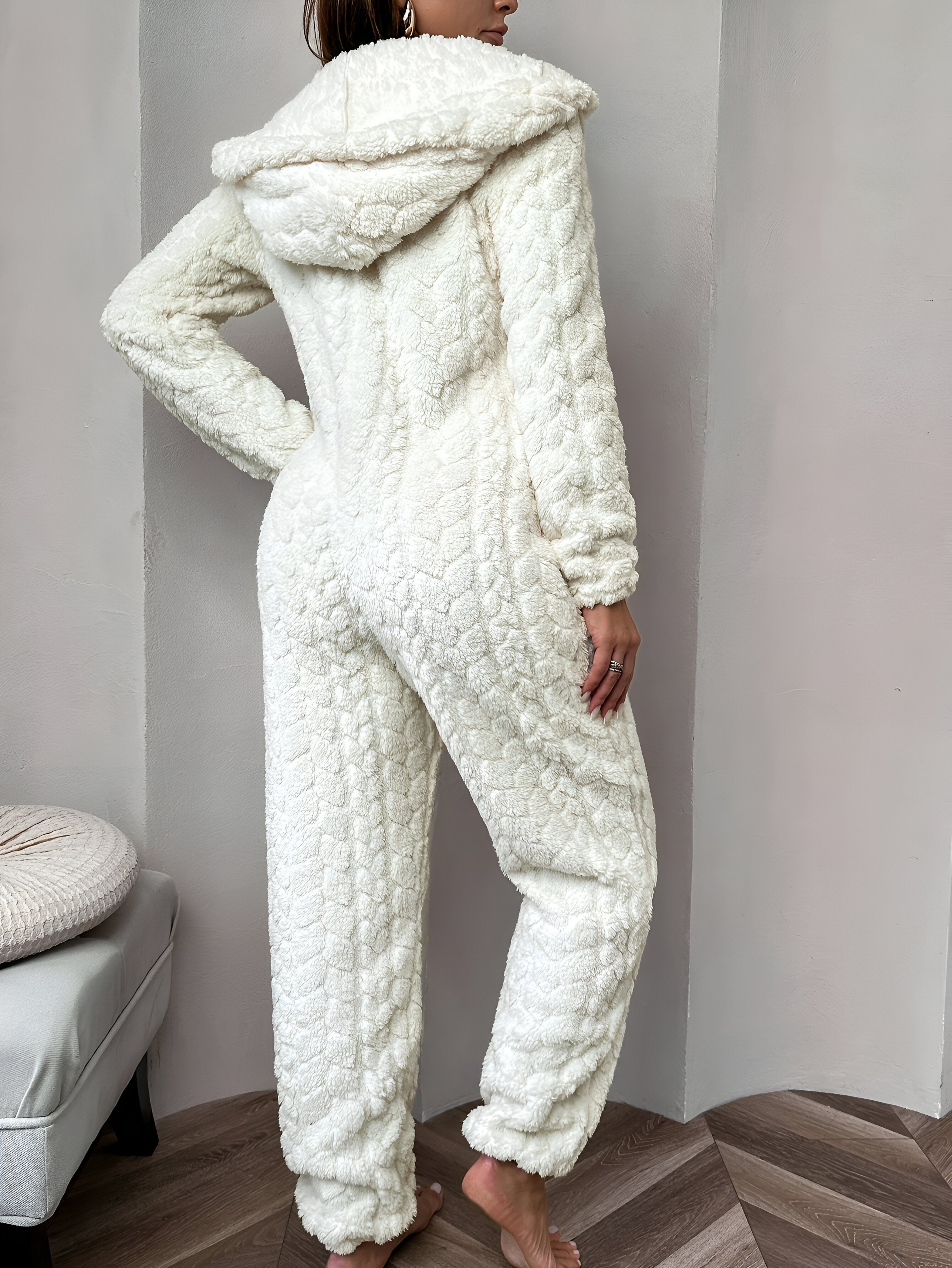 Combinaison pyjama femme à capuche en polaire douce