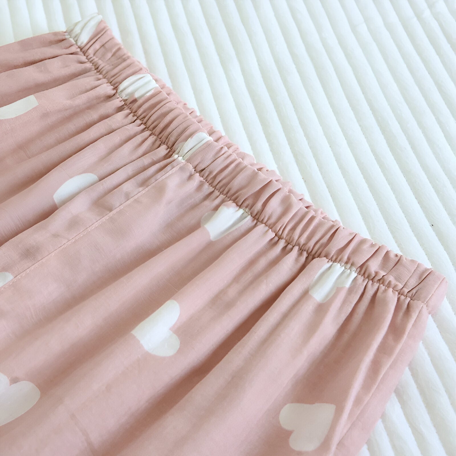 Pyjama femme en coton rose à motifs cœurs