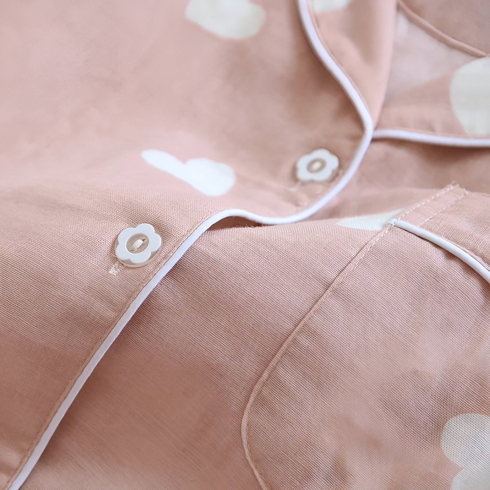 Pyjama femme en coton rose à motifs cœurs