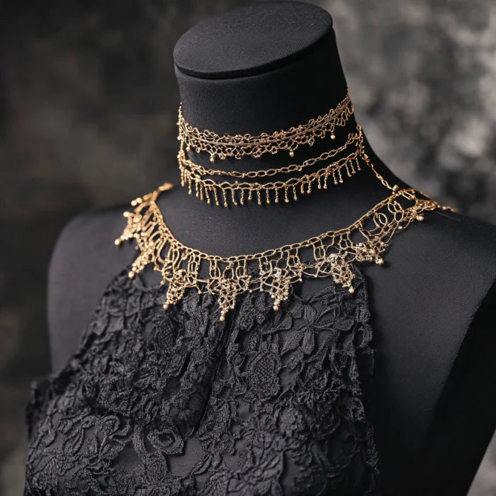 Bijoux de corps pour sublimer une robe moulante avec une touche sensuelle
