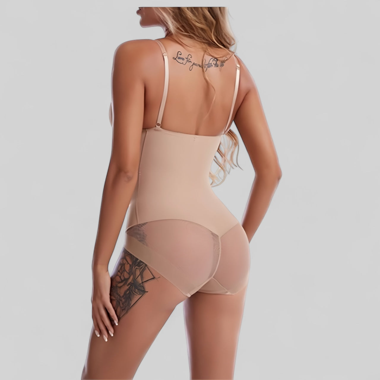 Body gainant sculptant beige avec soutien-gorge intégré