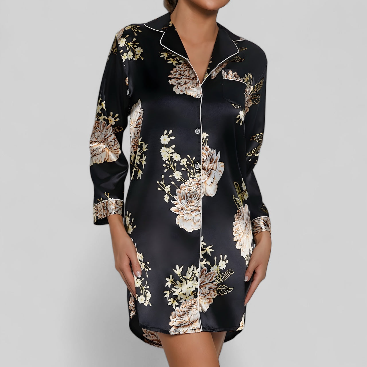 Chemise de nuit femme satin noire imprimée fleurs