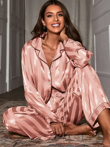 Ensemble pyjama satin à rayures - Bordures contrastantes