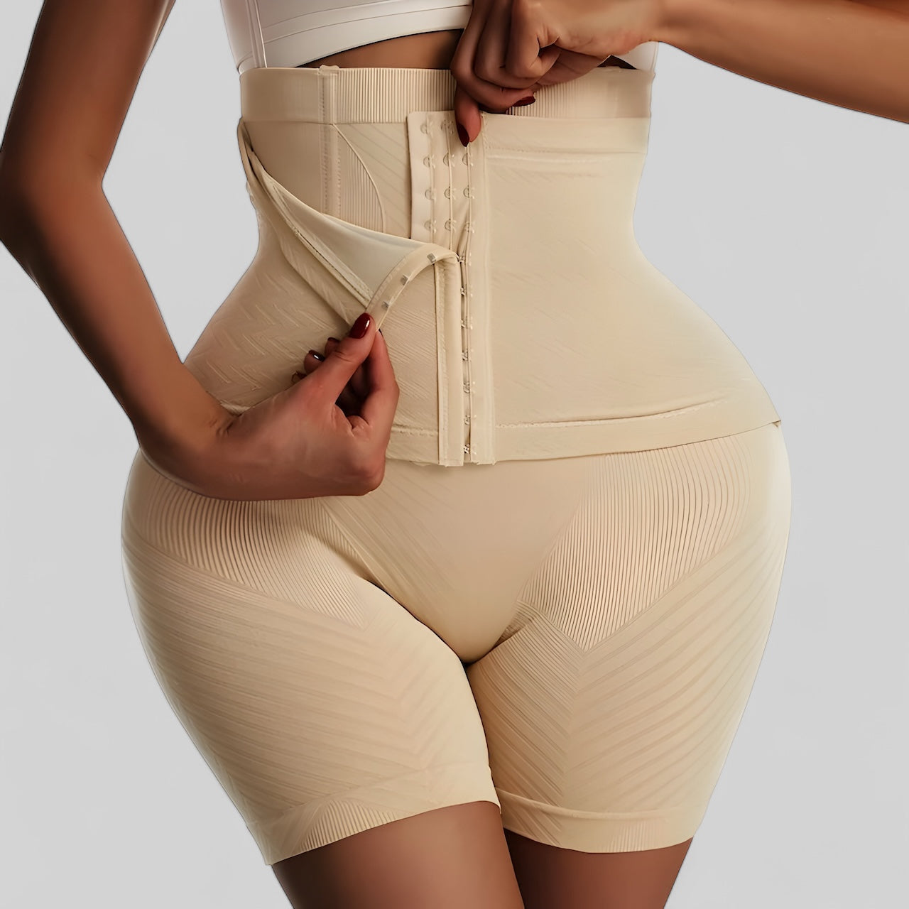 Gaine amincissante invisible taille haute avec fermeture à