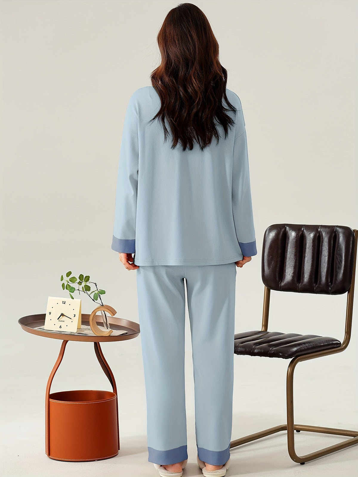 Pyjama femme 2 pièces en coton avec col V et poches