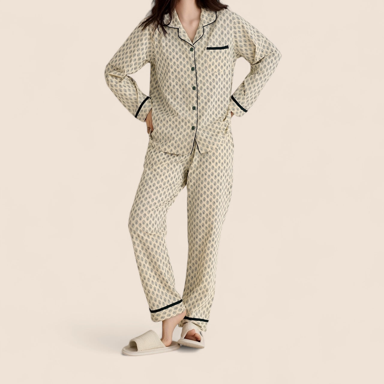 Pyjama femme élégant imprimé végétal – Manches