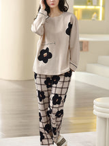 Pyjama femme en coton beige à motifs fleuris