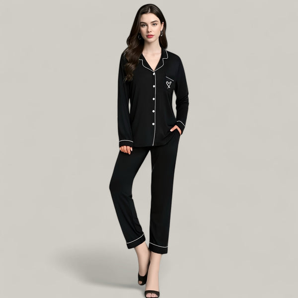 Pyjama femme longue manche, col à revers et motif cœur minimaliste