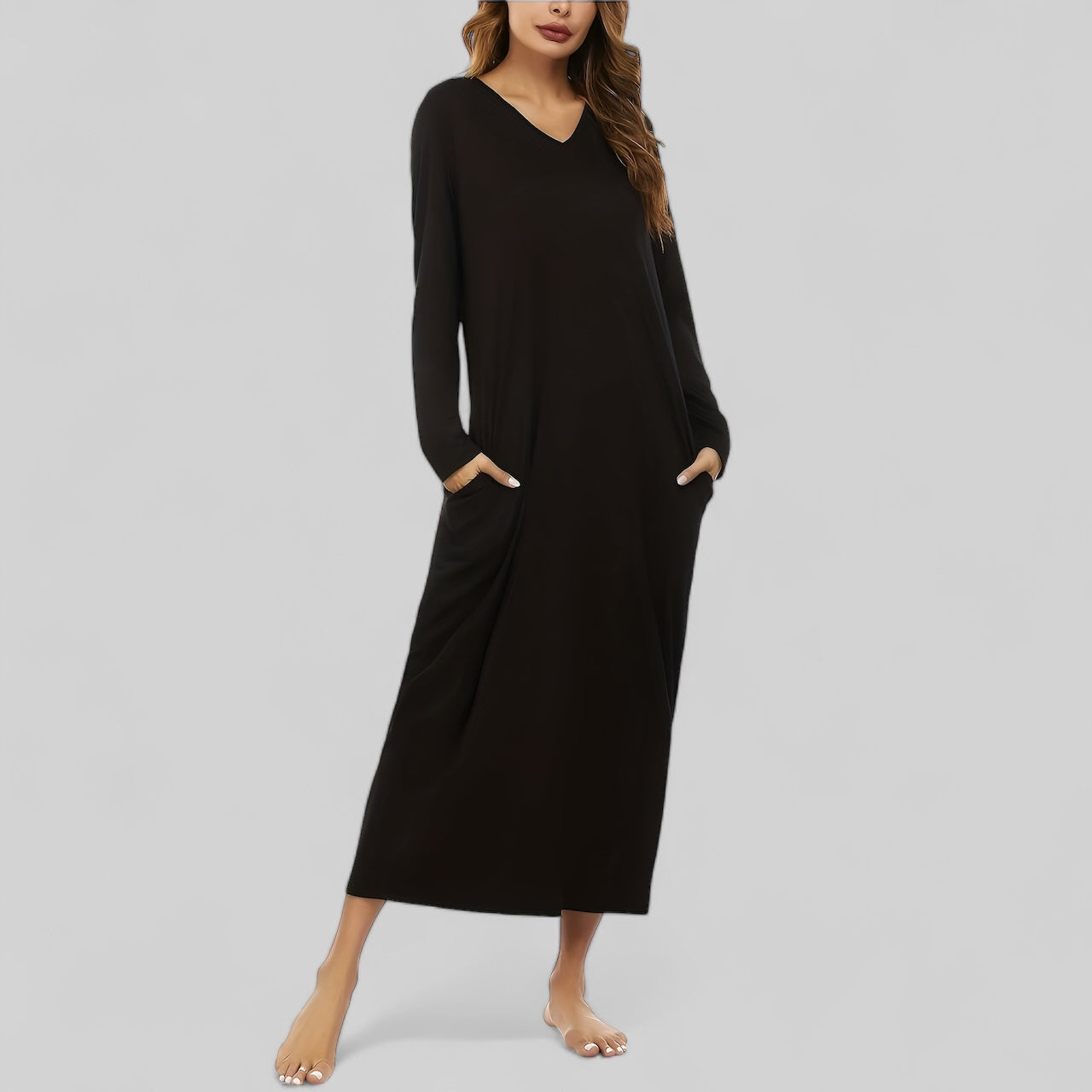 Robe de nuit longue à manches longues avec col en V