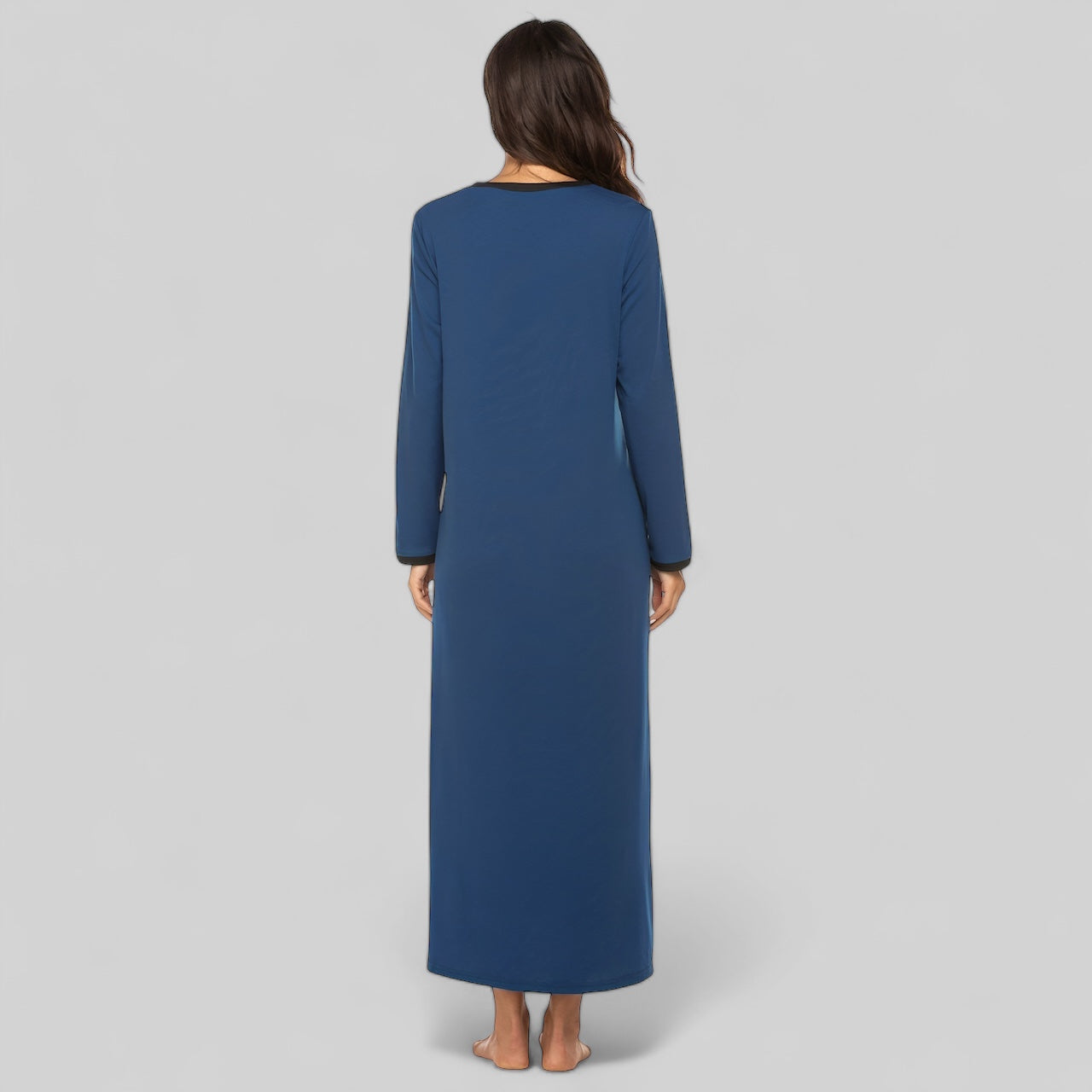 Robe de nuit longue bleu marine à col en V et manches