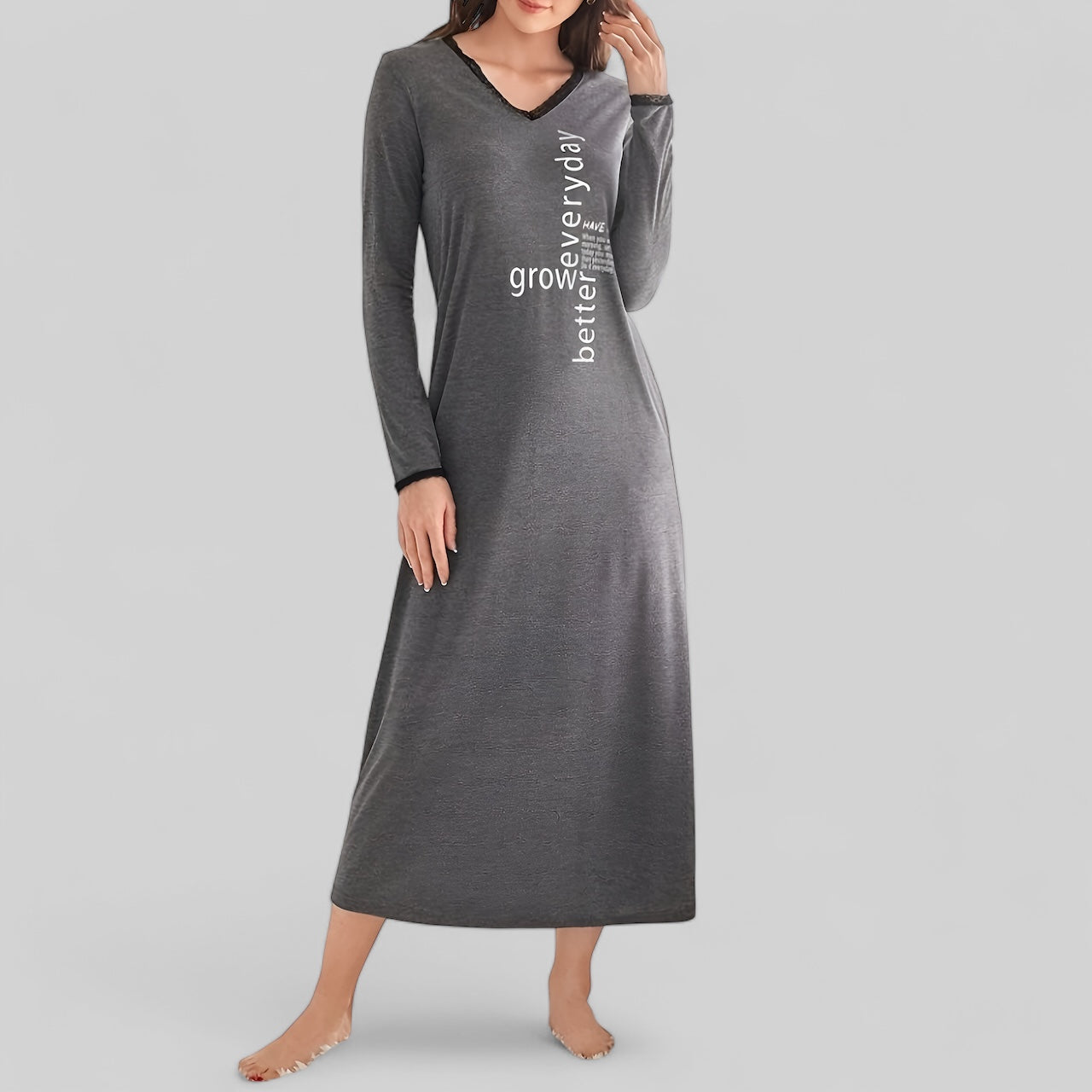 Robe de nuit longue en coton gris avec imprimé manches