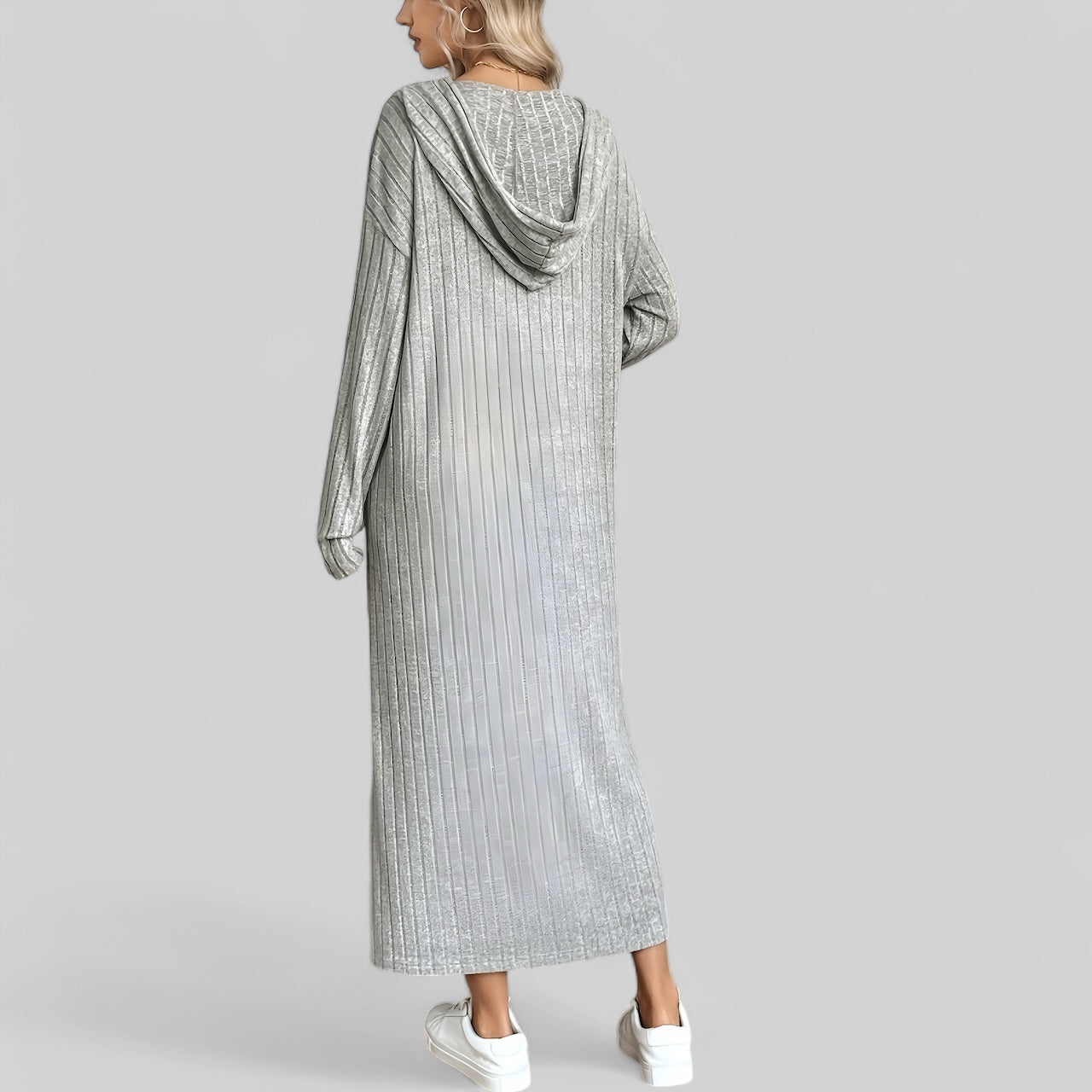 Robe longue en maille côtelée gris clair avec col