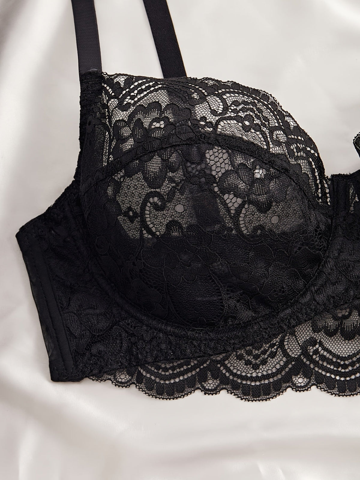 Soutien-gorge romantique en dentelle avec armatures