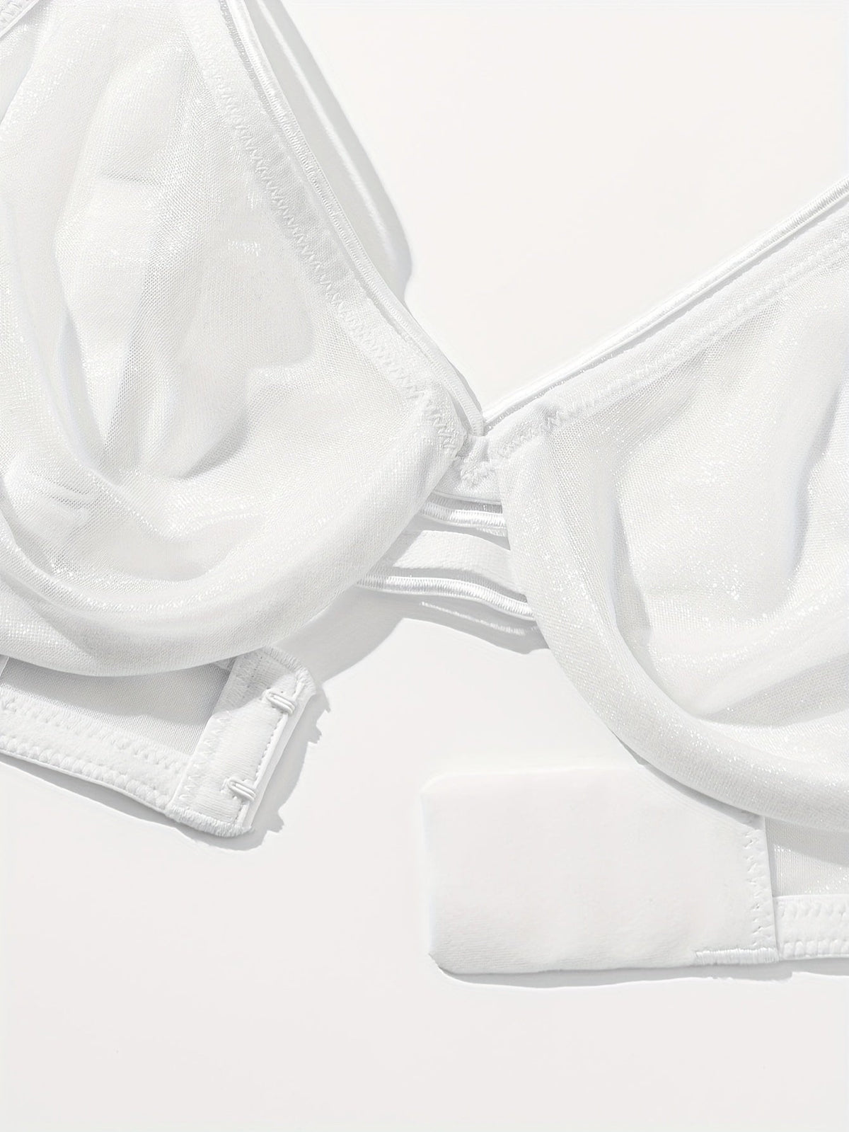 Soutien-gorge satiné sans couture avec armatures